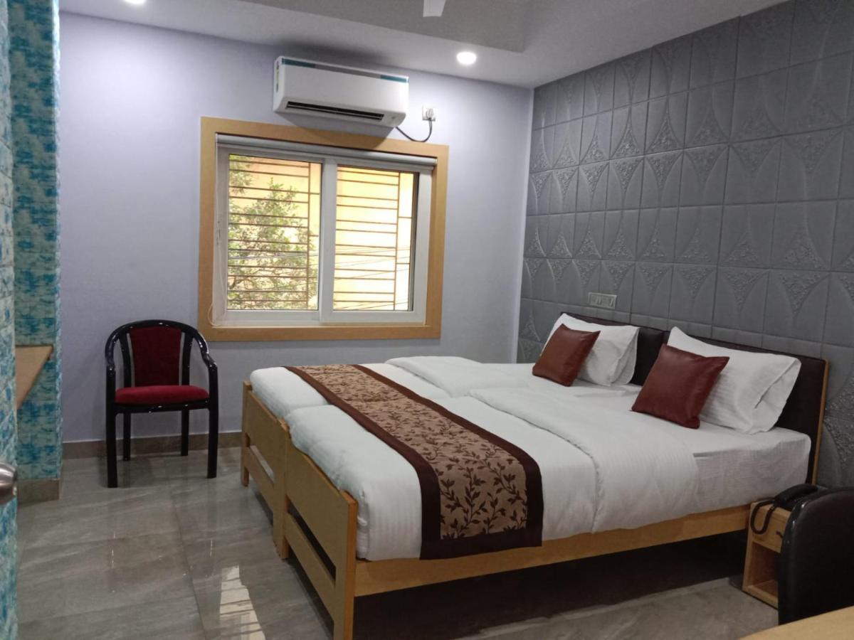 Soukyam Hotel Calcutta Exterior foto